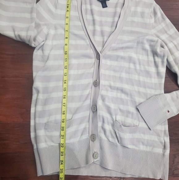 TOMMY HILFIGER BUTTON CARDIGAN - Picture 6 of 9